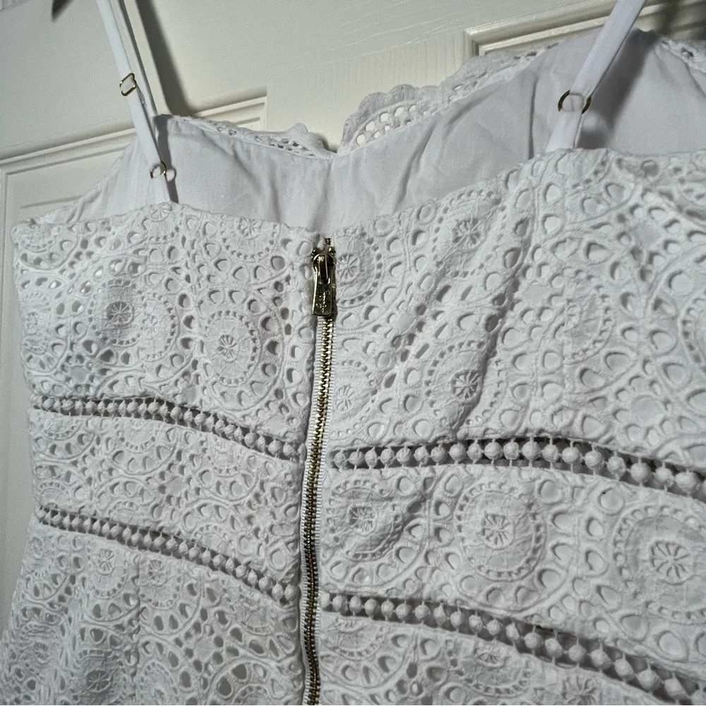 Lilly Pulitzer Jaida White Eyelet 100% Cotton Mini Dress Size 4 - Picture 7 of 13